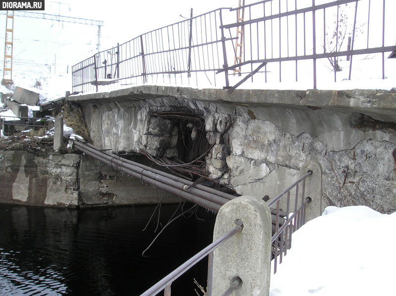 Blasted Railway Bridge, Kondopoga, Carelia (Library Diorama.Ru)