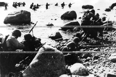 Высадка десанта советских войск 1943 Тулоксинская операция.jpeg