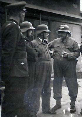 Luftschutz-helmet-1.jpg